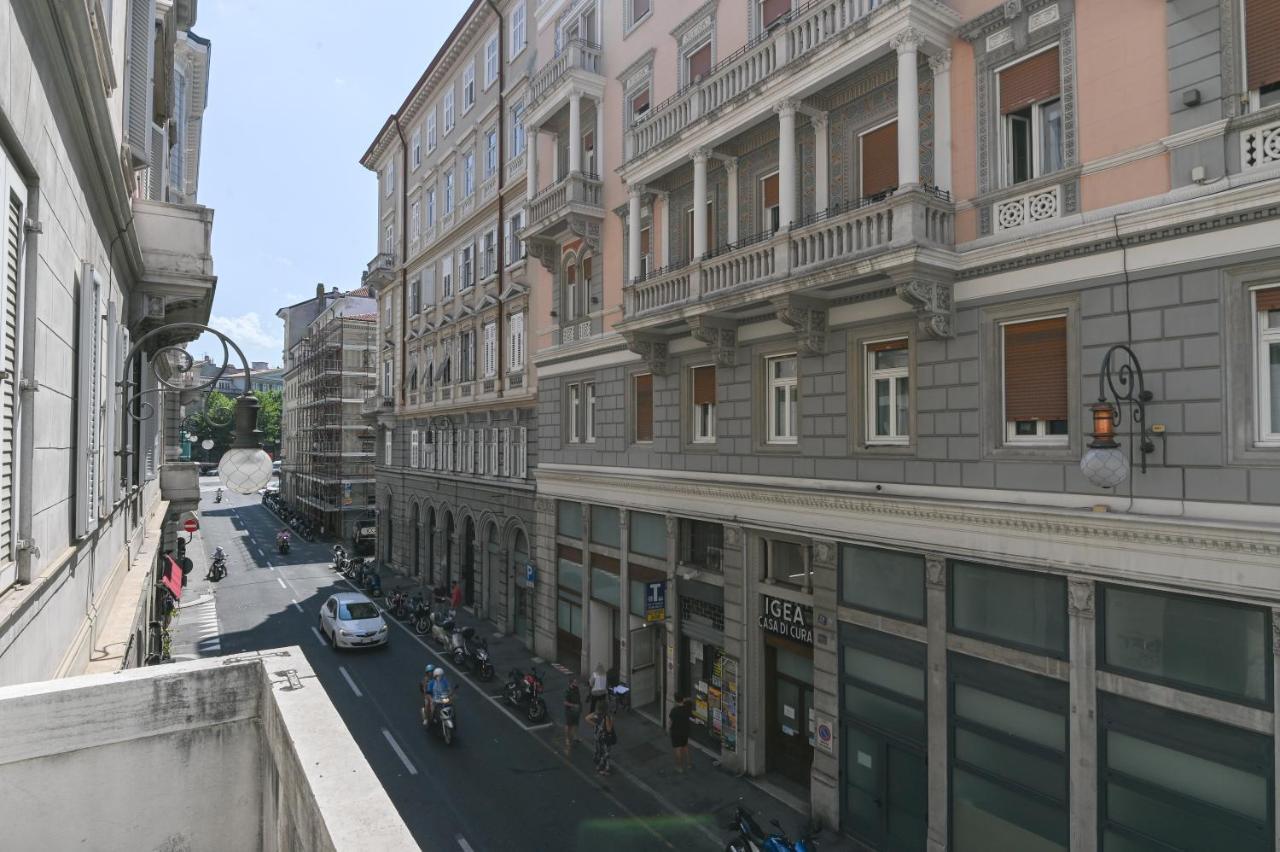 Adria Luxury Residence - Centro Trieste Dış mekan fotoğraf